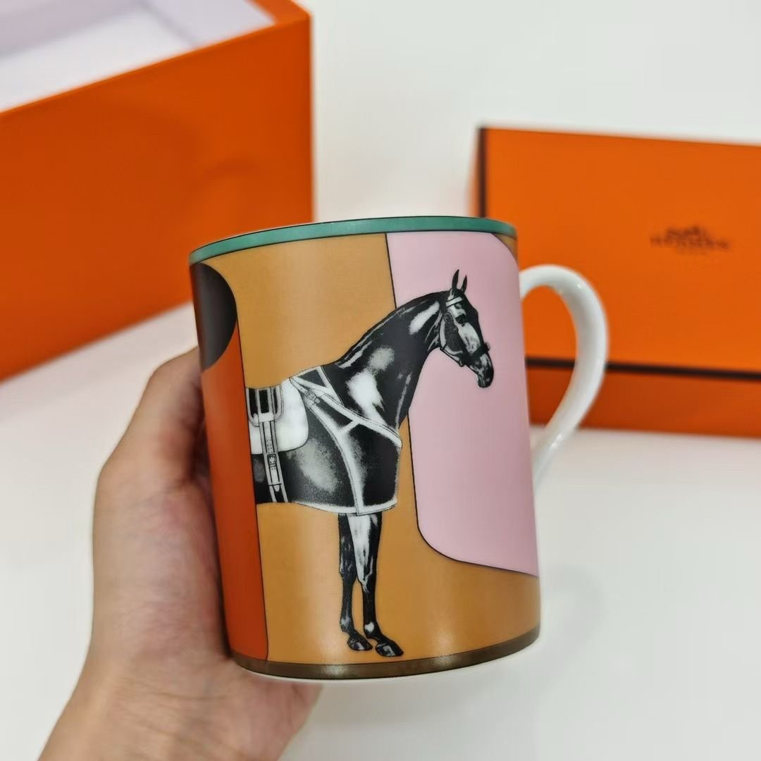 Hermes single Mug with horse - Image 2 of 2